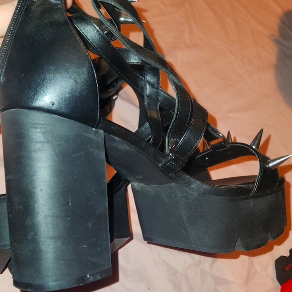 Widow Vegan Leather Studded Pentagram Shoes - Picture 4 of 5